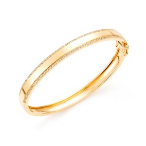 14 Karat Yellow Gold 6mm Bangle Bracelet With 0.47Tw Round Diamonds 
Length/Size: 6.25